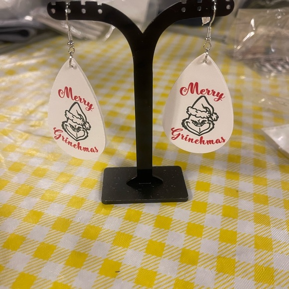 These are the Stinkest Cutest Earrings ever. - Picture 13 of 16